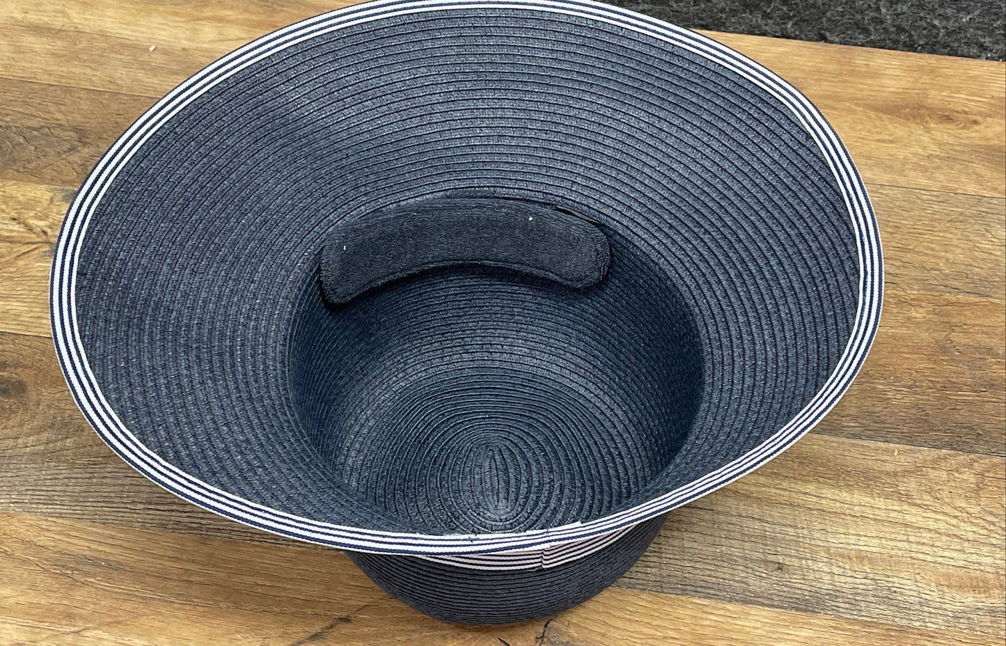 Lands' End Women's Navy Blue Wide Brim Straw Hat Striped Band Sz S-M