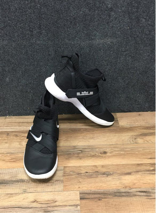 Nike LeBron Soldier 12 FlyEase Black White Basketball Shoes Men's Size 13
