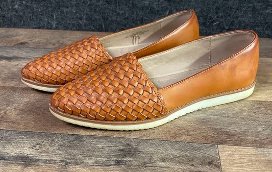 Adrienne Vittadini AV-Lexie Cognac Brown Woven Huarache Flat Shoes Size 6M