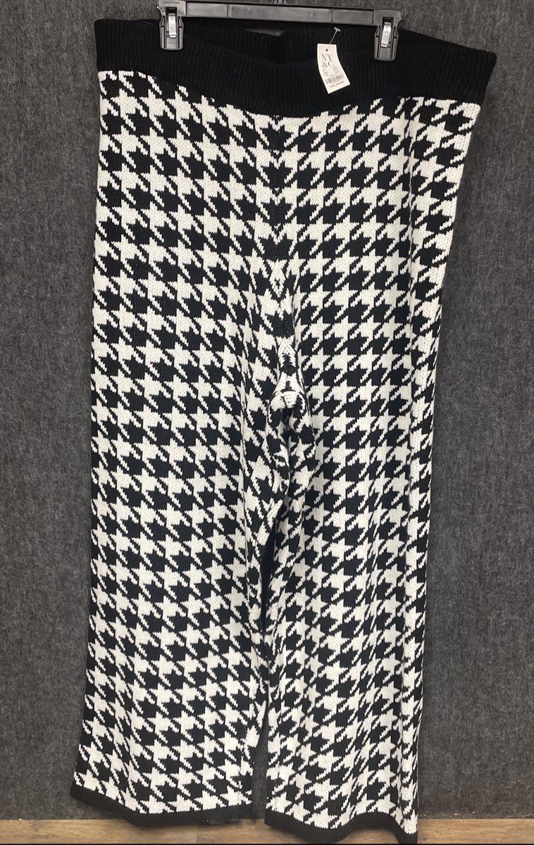NWT NY & Co Women's Houndstooth Sweater Pants Black White Wide Leg Knit Sz XXL
