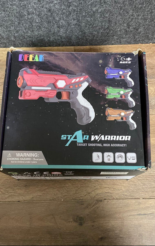 DEEAK Star Warrior Laser Tag Set 4 Player Blasters & Vests Infrared Battle Game