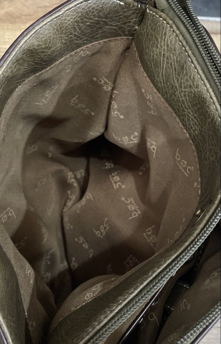 b.o.c. Olive Green Leather Crossbody Bag Whipstitch Detail Adjustable Strap