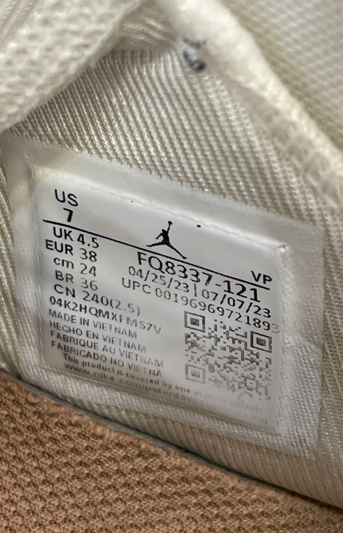 Nike Air Jordan MVP White Metallic Gold Women's Sneakers Size 7