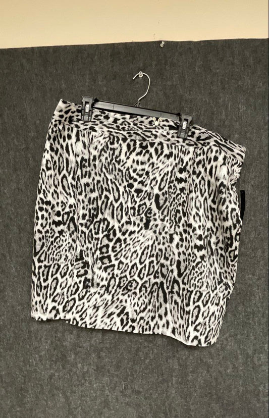 Worthington Women's Black White Leopard Animal Print Pencil Skirt Size 18W