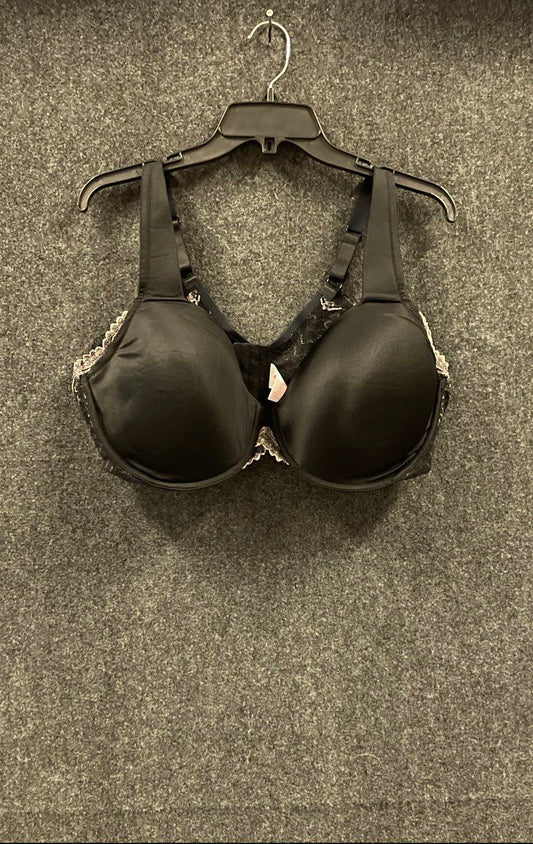 Breezies Women's Black Lace Trim Full Coverage Underwire Bra Sz 44D