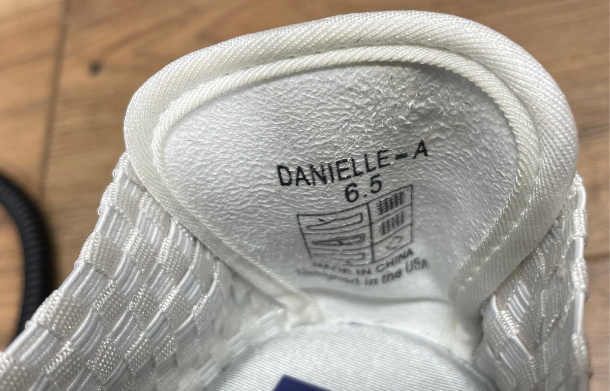 Zee Alexis Danielle-A White Metallic Woven Slip On Sneakers Women's Size 6.5