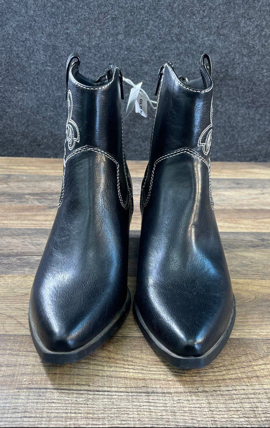 Old Navy Black Faux Leather Western Cowboy Ankle Boots Size 8 NWT