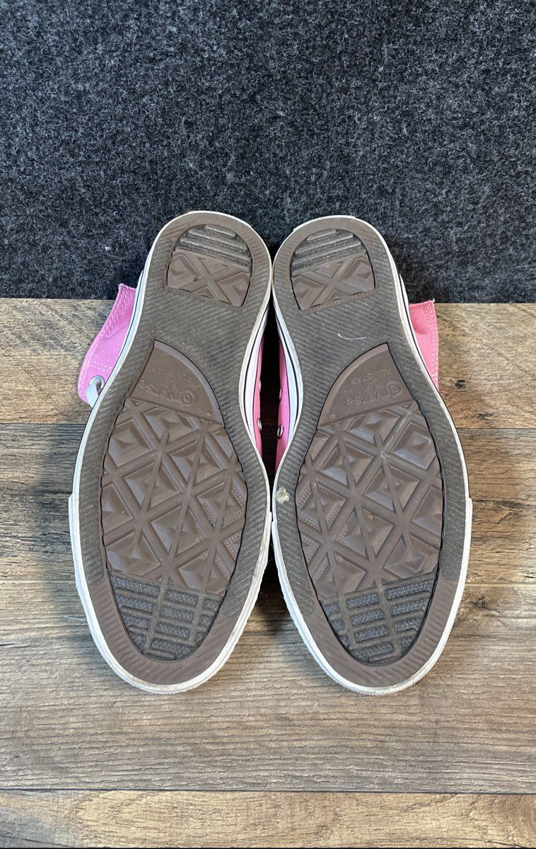 Converse Chuck Taylor All Star Pink High Top Women's Size 9