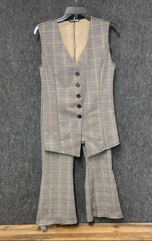 Fashion Nova Women's Gray Plaid Two-Piece Outfit Button Vest Flare Pants Sz S