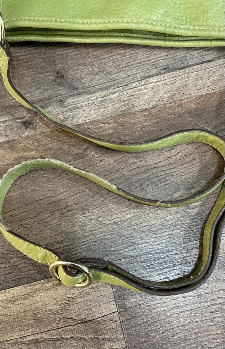 Relic Green Pebbled Leather Crossbody Bag Gold Tone Hardware