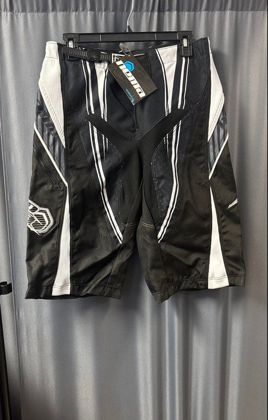Nema Men's Podium MTB Downhill Race Shorts Black White Ratchet Sz 32 NWT