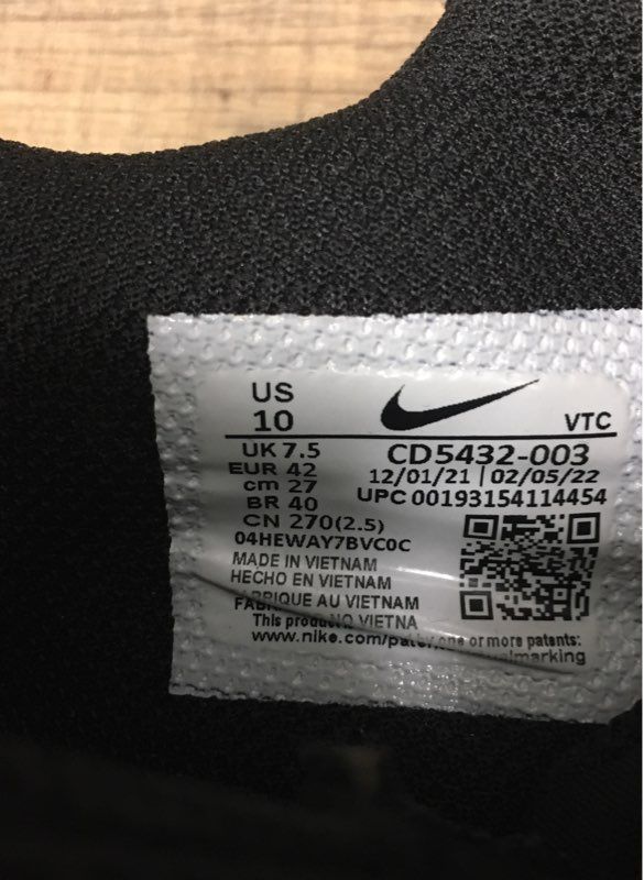 Nike Air Max Excee Black White Dark Grey Athletic Running Sneakers Size 10