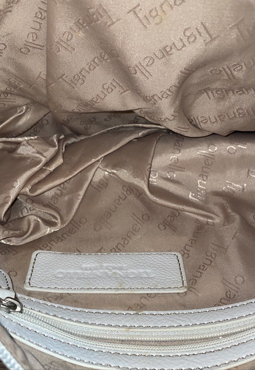 Tignanello White Pebbled Leather Crossbody Shoulder Bag Silver Hardware Zip