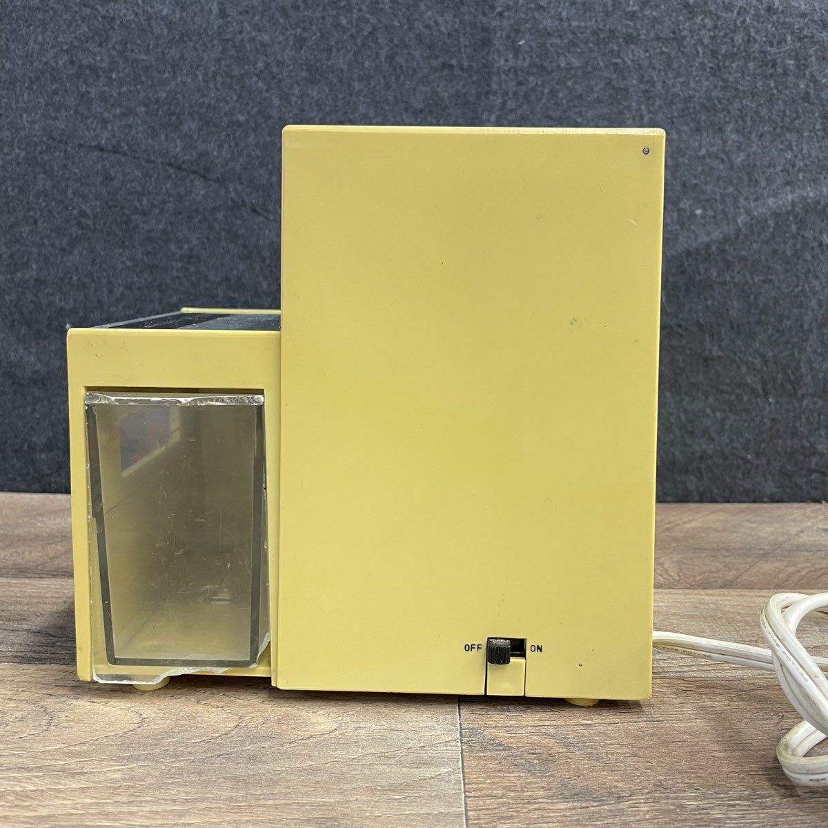 Vintage Style Van Wyck Deluxe Electric Ice Crusher