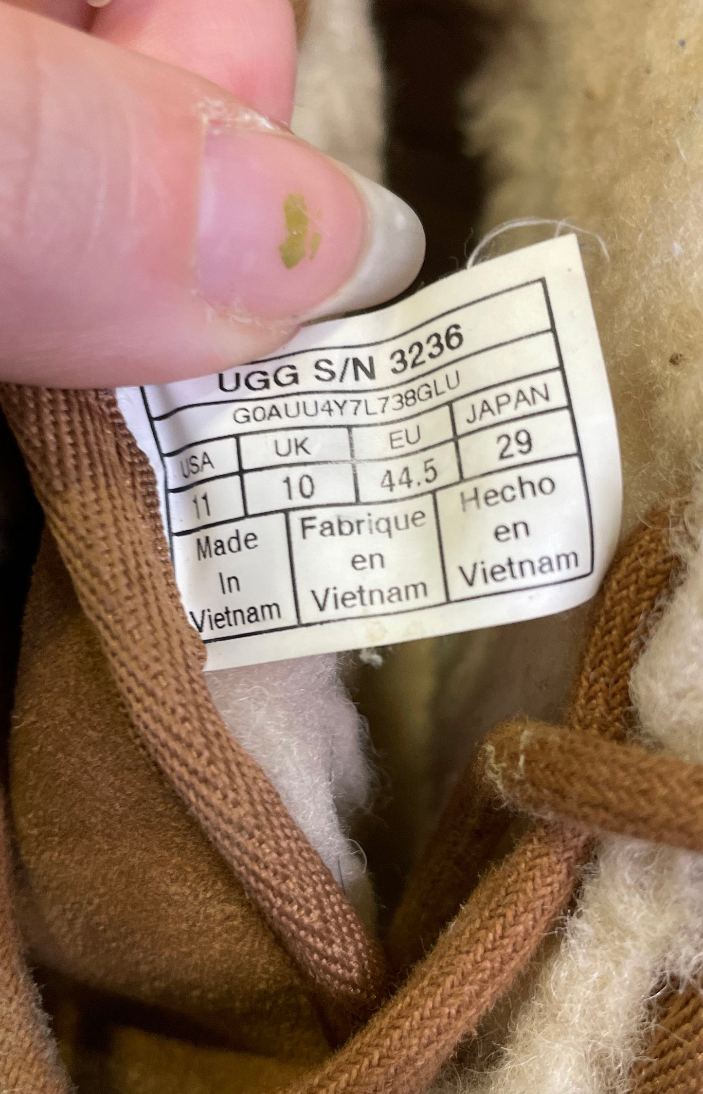 UGG Neumel 3236 Chestnut Suede Chukka Boots Men's Size 11