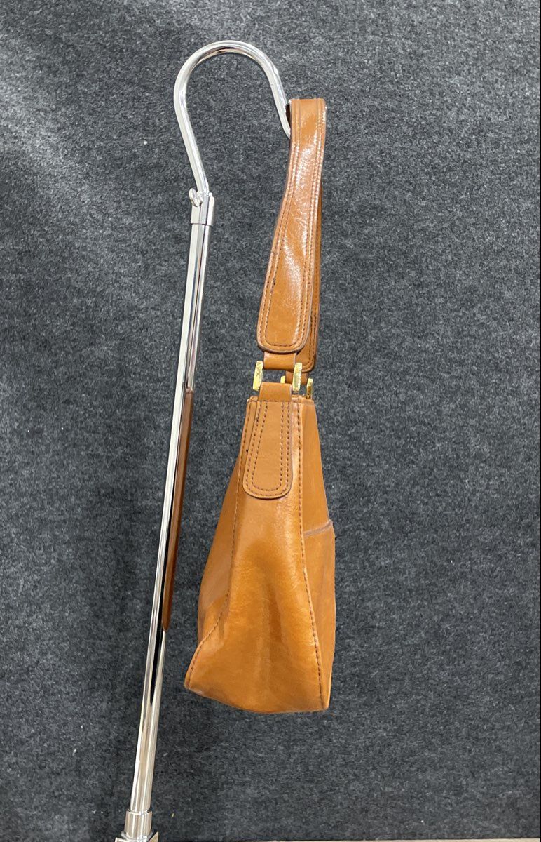 Vintage 1990s Chateau Light Brown Faux Leather Shoulder Bag Gold Hardware