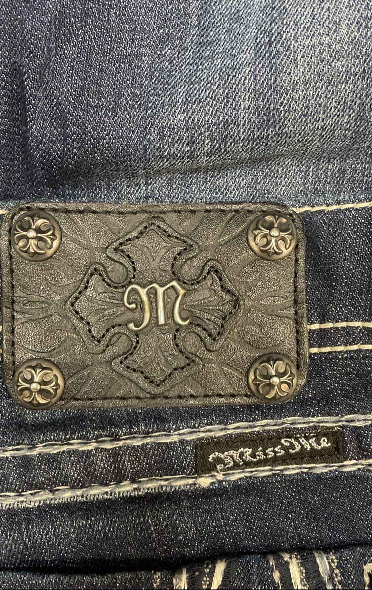 Miss Me Women's Dark Wash Embroidered Fleur de Lis Bootcut Denim Jeans Sz 29