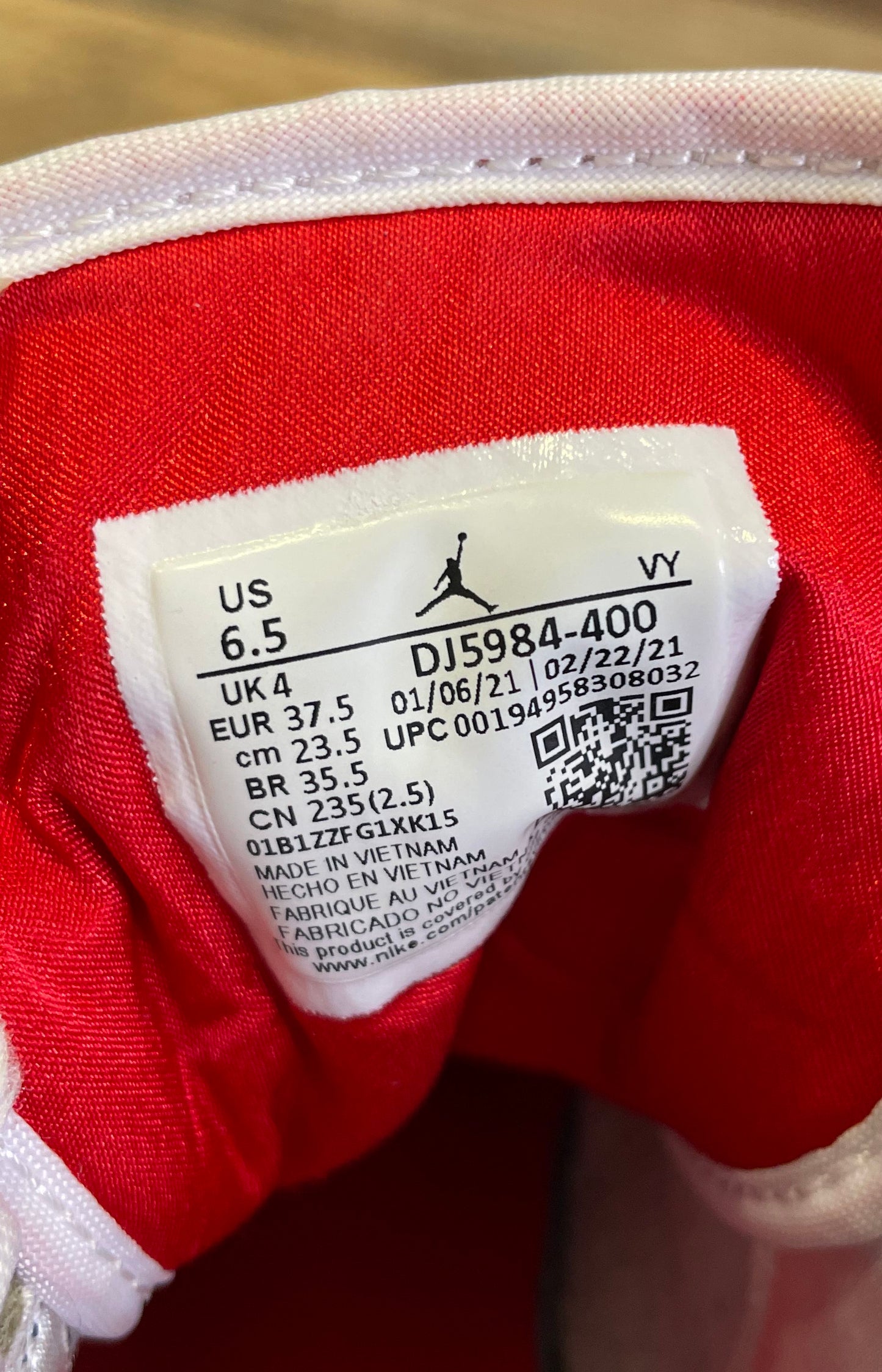 Nike Air Jordan 1 Mid SE USA Navy White Red Patent Leather GS Size 6.5Y