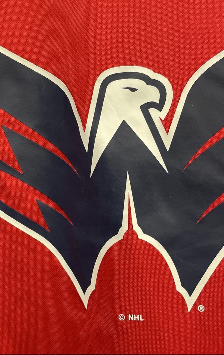 NHL Hockey Washington Capitals Long Sleeve Performance Shirt Weagle Logo XL