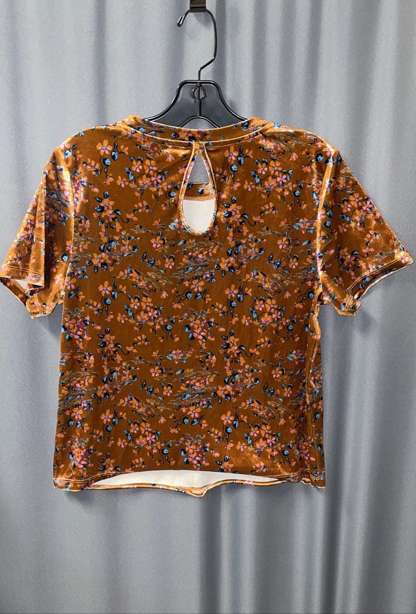Women's Orange Floral Savage X Fenty Short Sleeve Shirt - Size 4