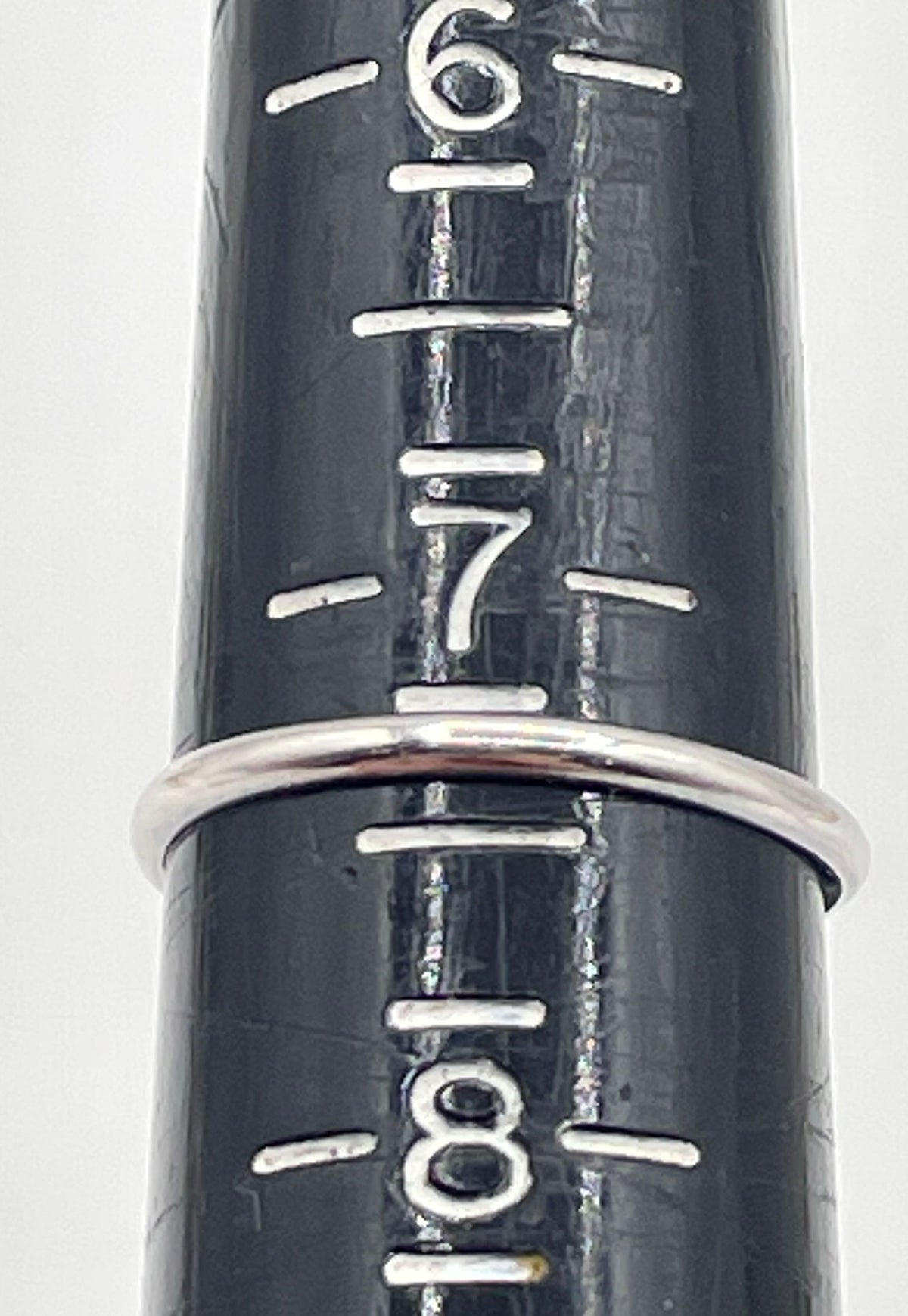 925 Sterling Silver Red Resin Stone Bali Style Twisted Rope Ring 2.8g