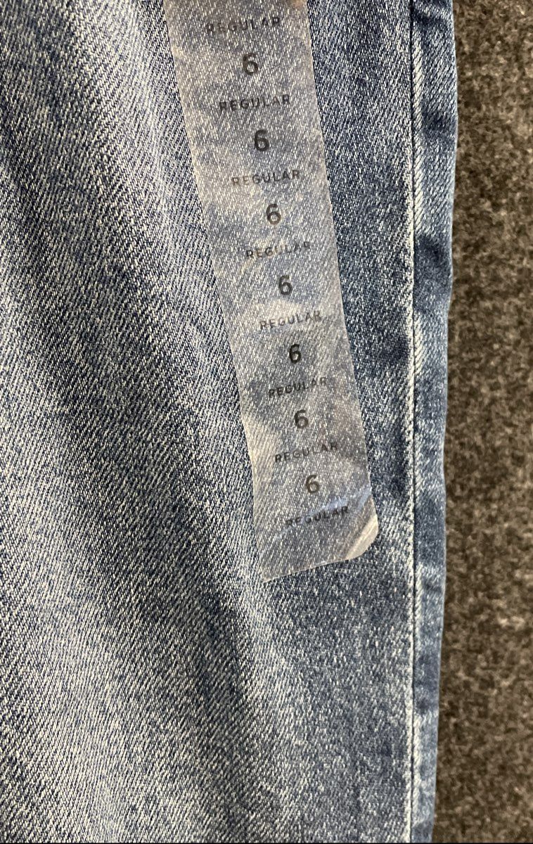 American Eagle Women's Strigid Mom Jeans Deep Sea Blue Distressed Sz 6 Regular