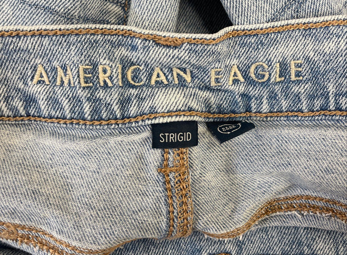 American Eagle Women's Wide Leg Distressed Light Wash Strigid Jeans Sz 12 Short