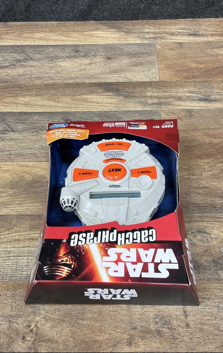 Hasbro Star Wars Catch Phrase Electronic Game Millennium Falcon In Box B2359