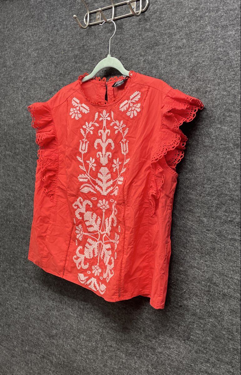 Falo Women's Red Imogen Top Embroidered Eyelet Ruffle Sleeve Blouse NWT Sz L