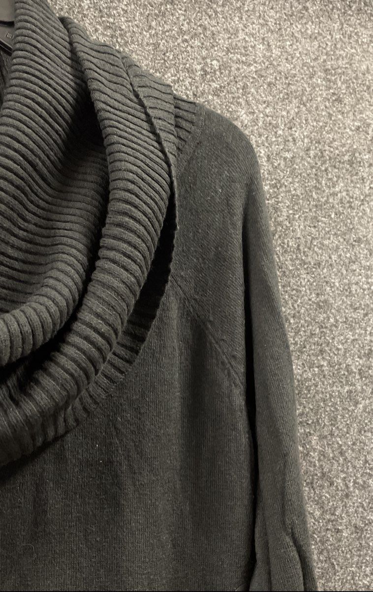 New York & Company Women's Black Cowl Neck Tunic Sweater Pockets NWT Sz S