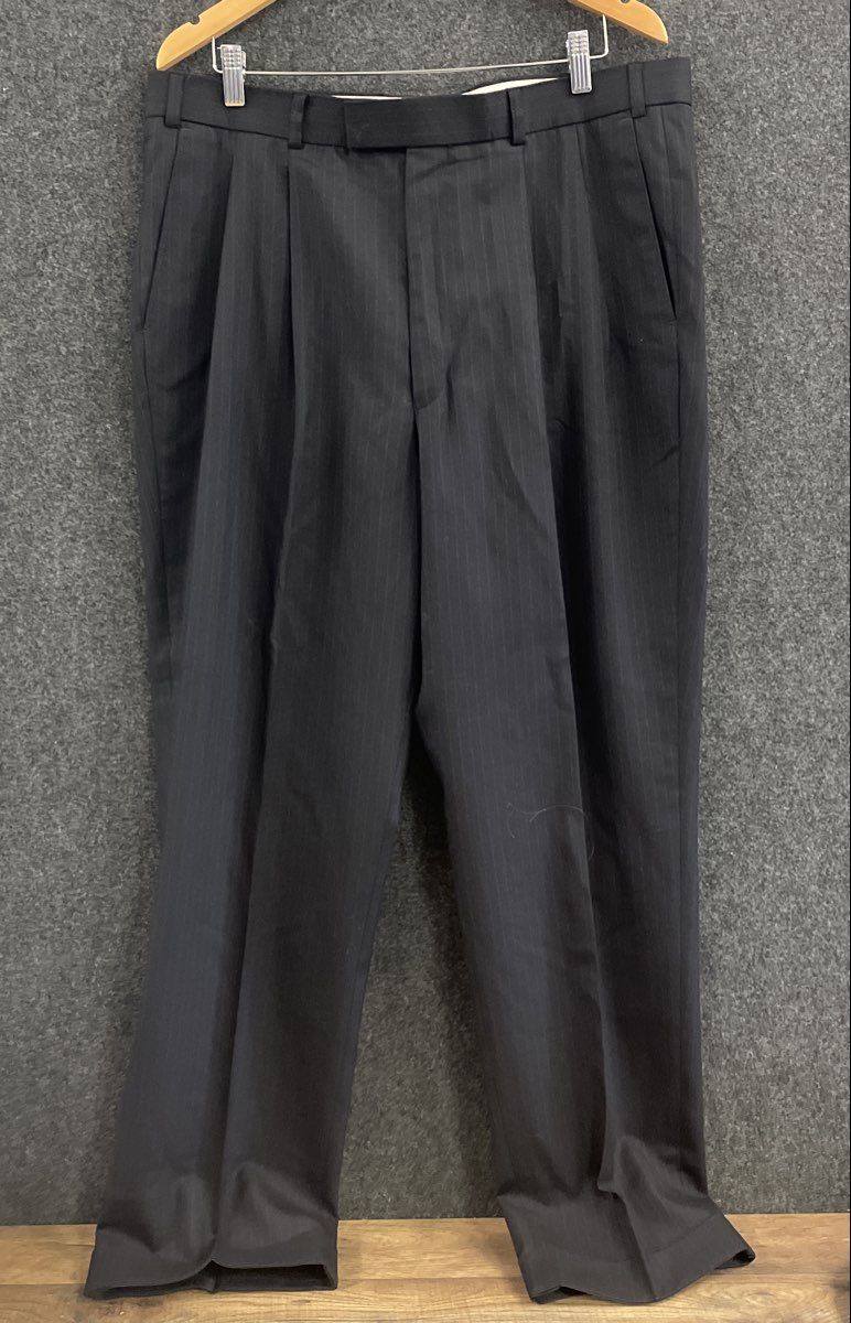 Alexandre Men's Navy Pinstripe 100% Wool Suit Jacket 46R Pleated Pants 40R