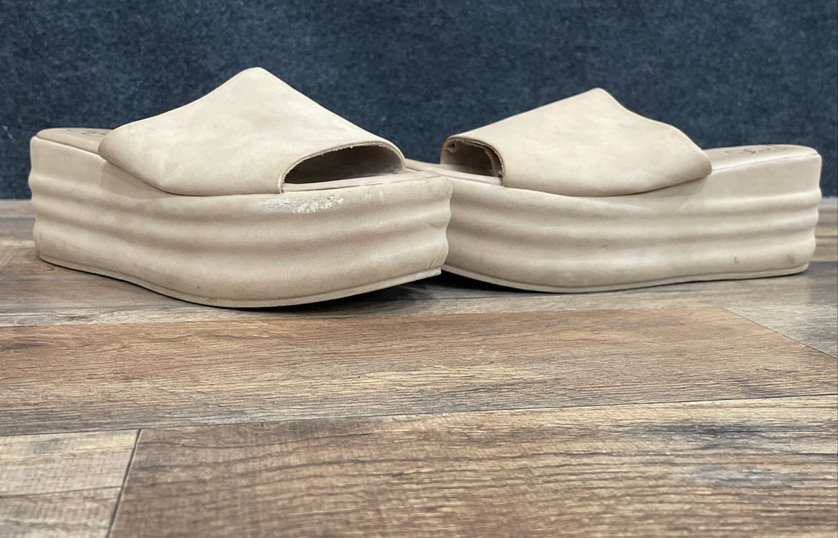 Nobo No Boundaries Cream Platform Slides Wavy Sole Women's Size 6