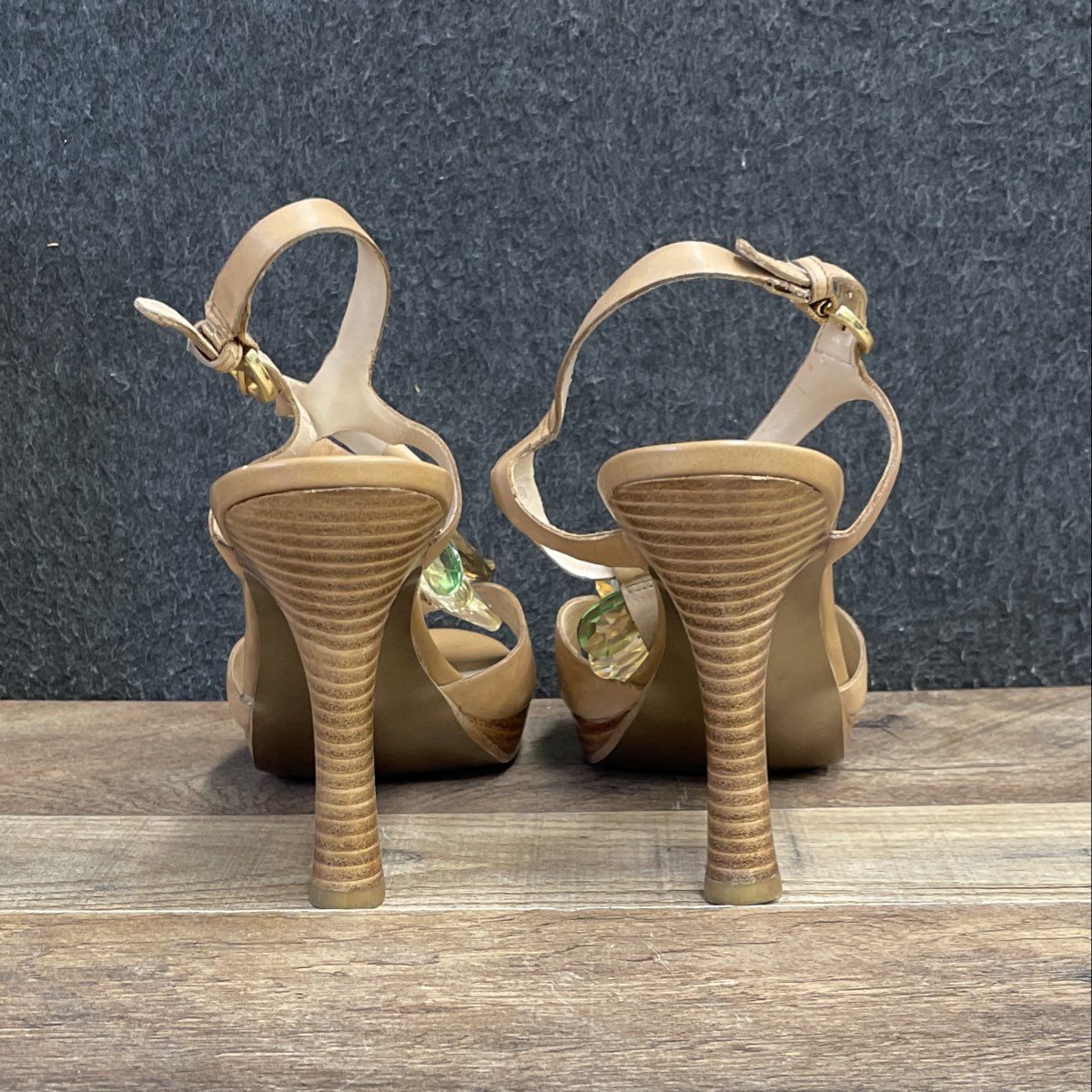 Tahari Treble Women's Tan Leather Gem Embellished Slingback Heels Size 9M