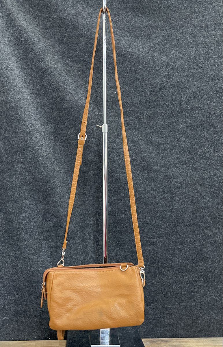 Kenneth Cole Reaction Brown Pebbled Leather Crossbody Shoulder Bag Purse