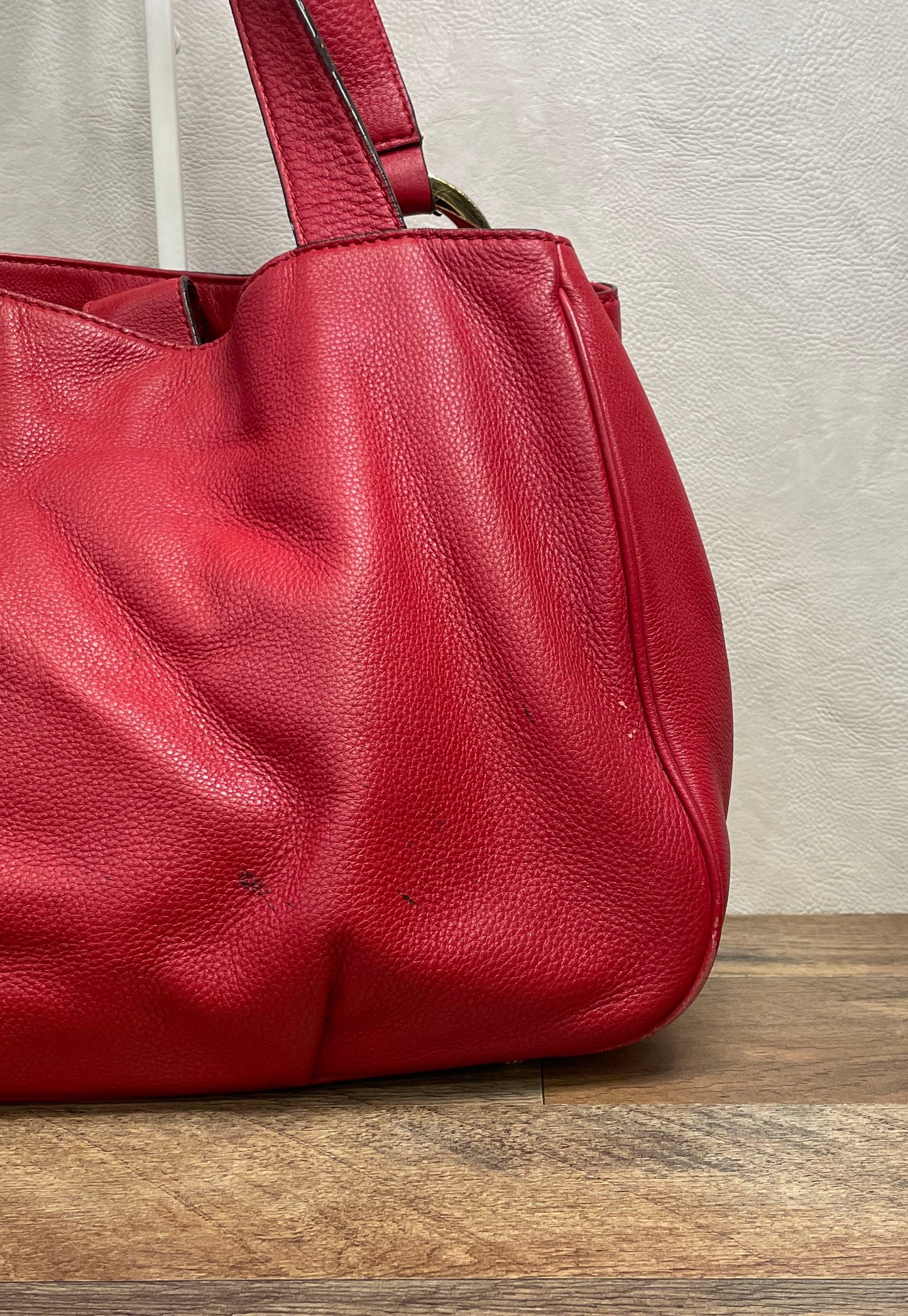 Michael Kors Red Pebbled Leather Fulton Shoulder Bag Gold Hardware