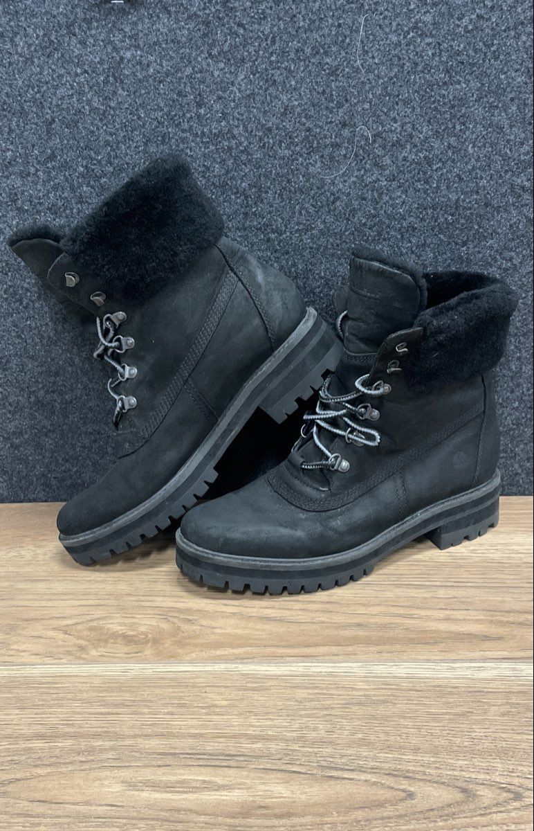 Timberland Courmayeur Valley Faux Fur Collar Black Nubuck Boots Women's Size 10