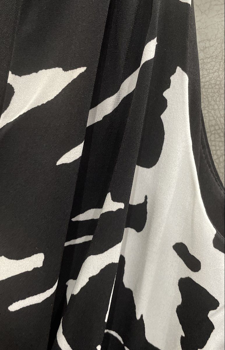 White House Black Market Women's Black White Abstract Twist Sheath Dress Sz 2P
