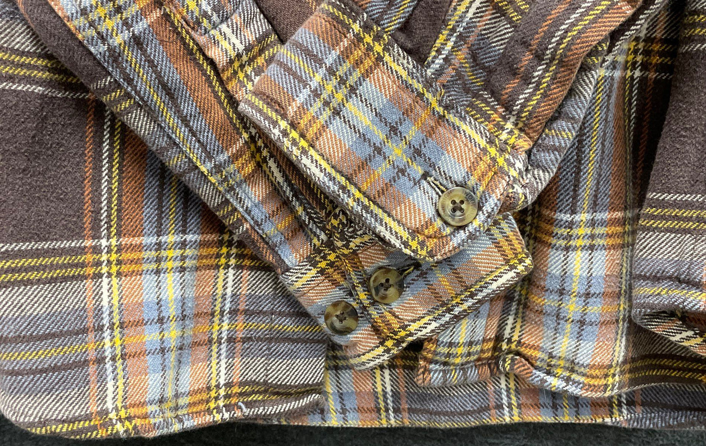 Woolrich Men's Plaid Flannel Button Down Shirt Elbow Patches Cotton Sz S