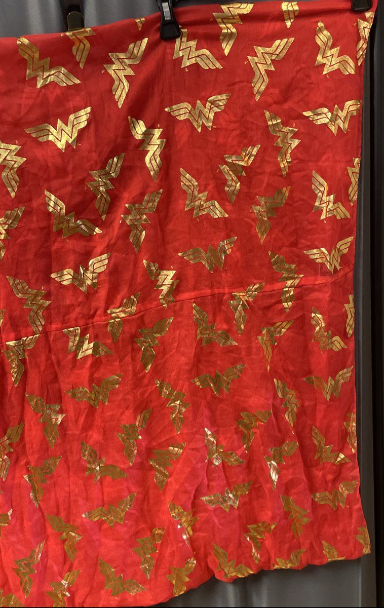 Bioworld Women's Wonder Woman Red Gold Metallic Logo Sheer Scarf OSFM