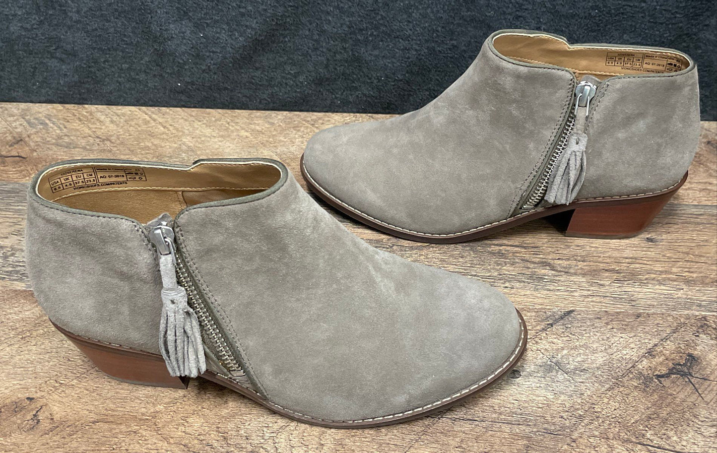 Vionic Serena Grey Suede Side Zip Tassel Ankle Booties Women's Size 6.5