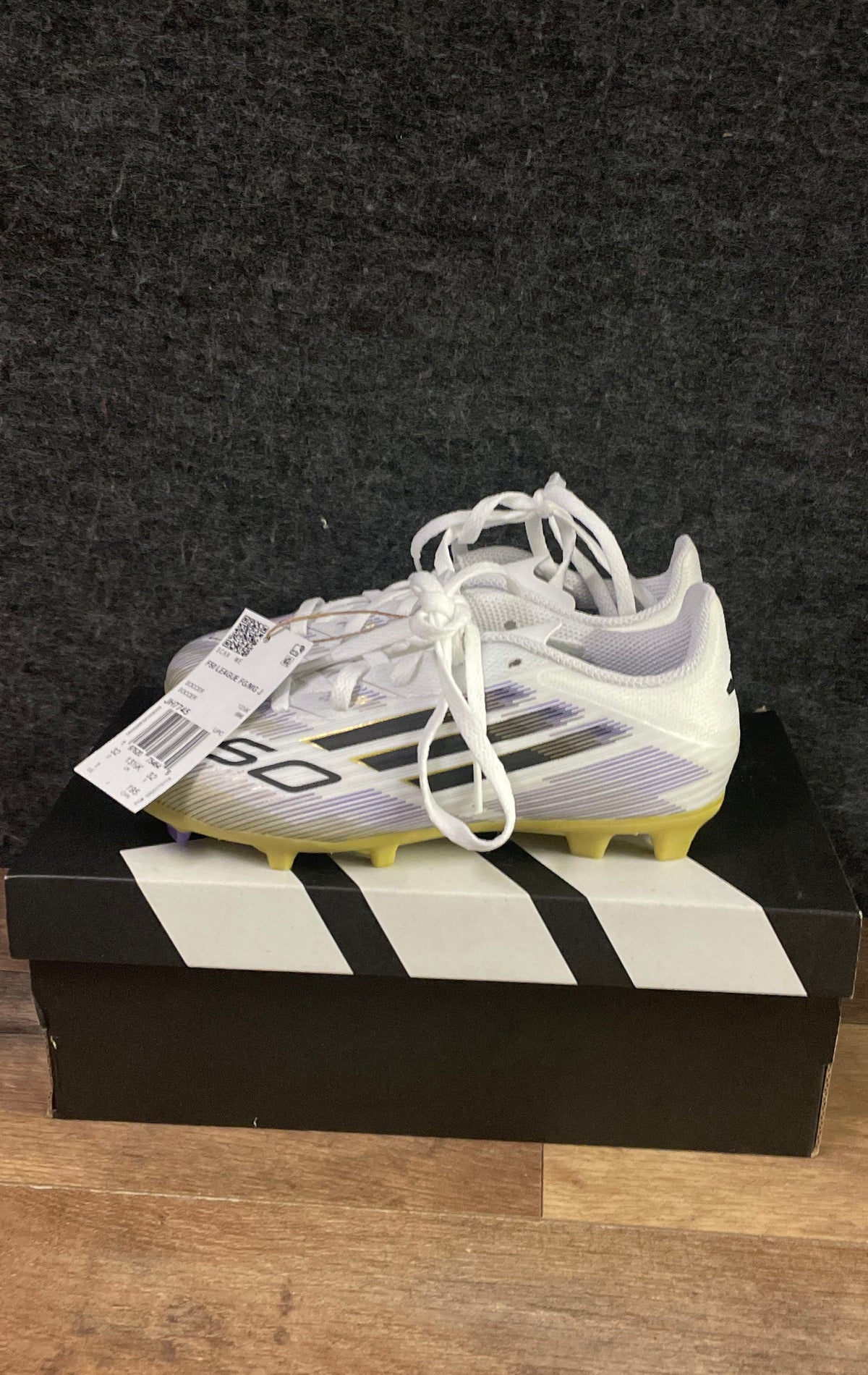 Adidas F50 League FG/MG J White Black Gold Youth Soccer Cleats Size 1 DS