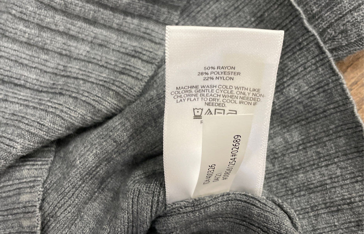 Express Women's Gray Ribbed Cropped Knit Sweater Crew Neck Sz M NWT