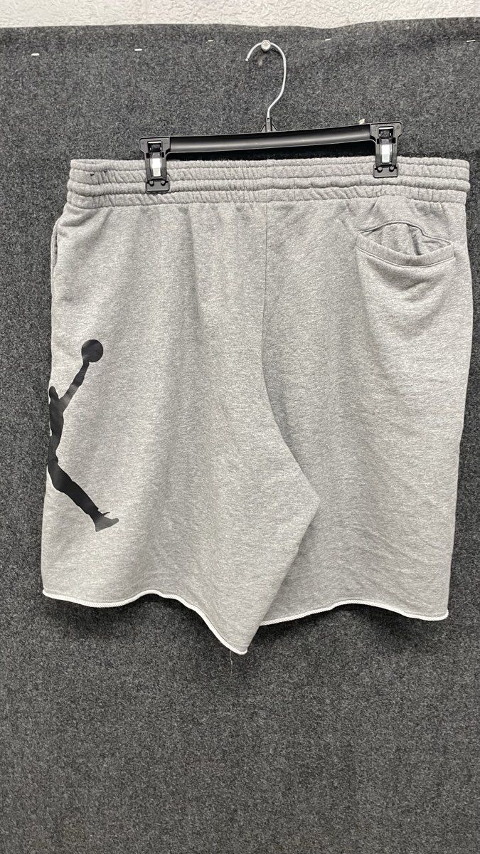 Jordan Men's Jumpman Fleece Shorts Gray Oversized Logo Raw Hem Size XXL