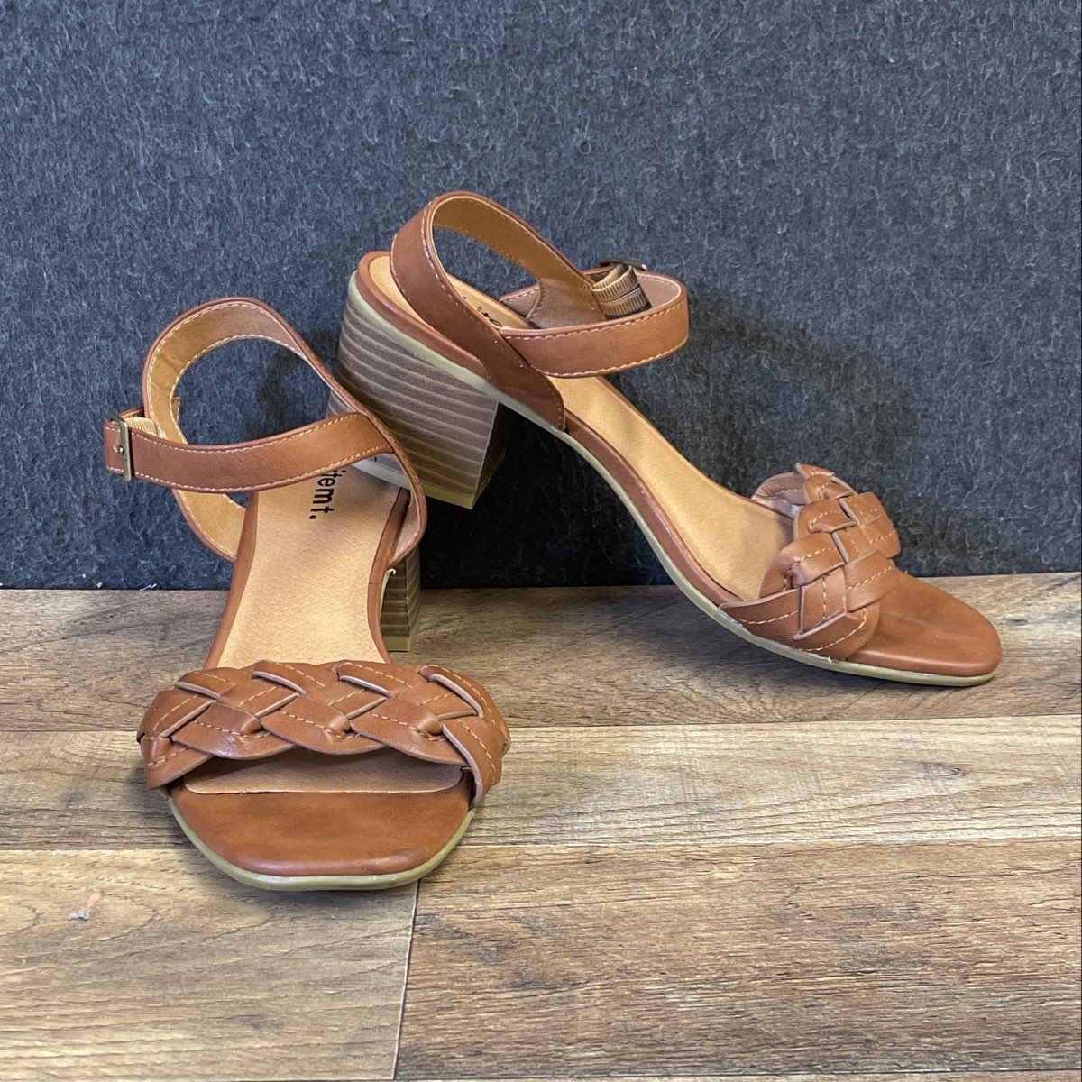 White Mountain Lyons Brown Braided Block Heel Ankle Strap Sandals Size 8.5