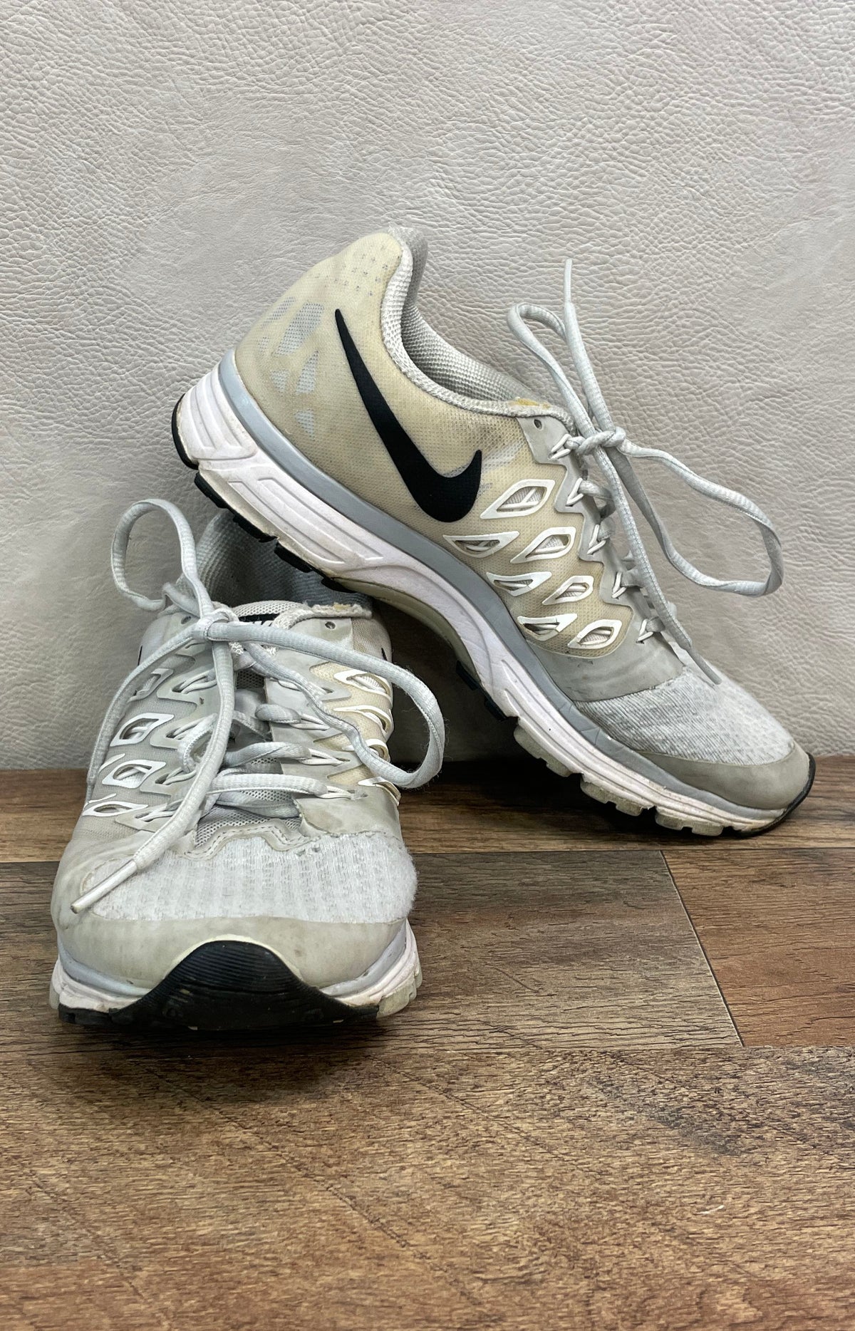 Nike Air Zoom Structure 18 Wolf Grey Black Running Shoes Women's Size 7.5