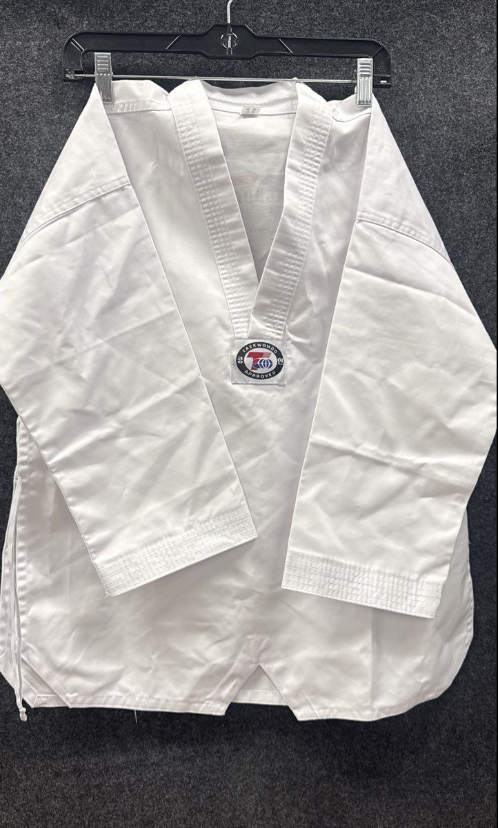 US Academy of Taekwondo Dobok Set White V-Neck Graphic Back Size 2