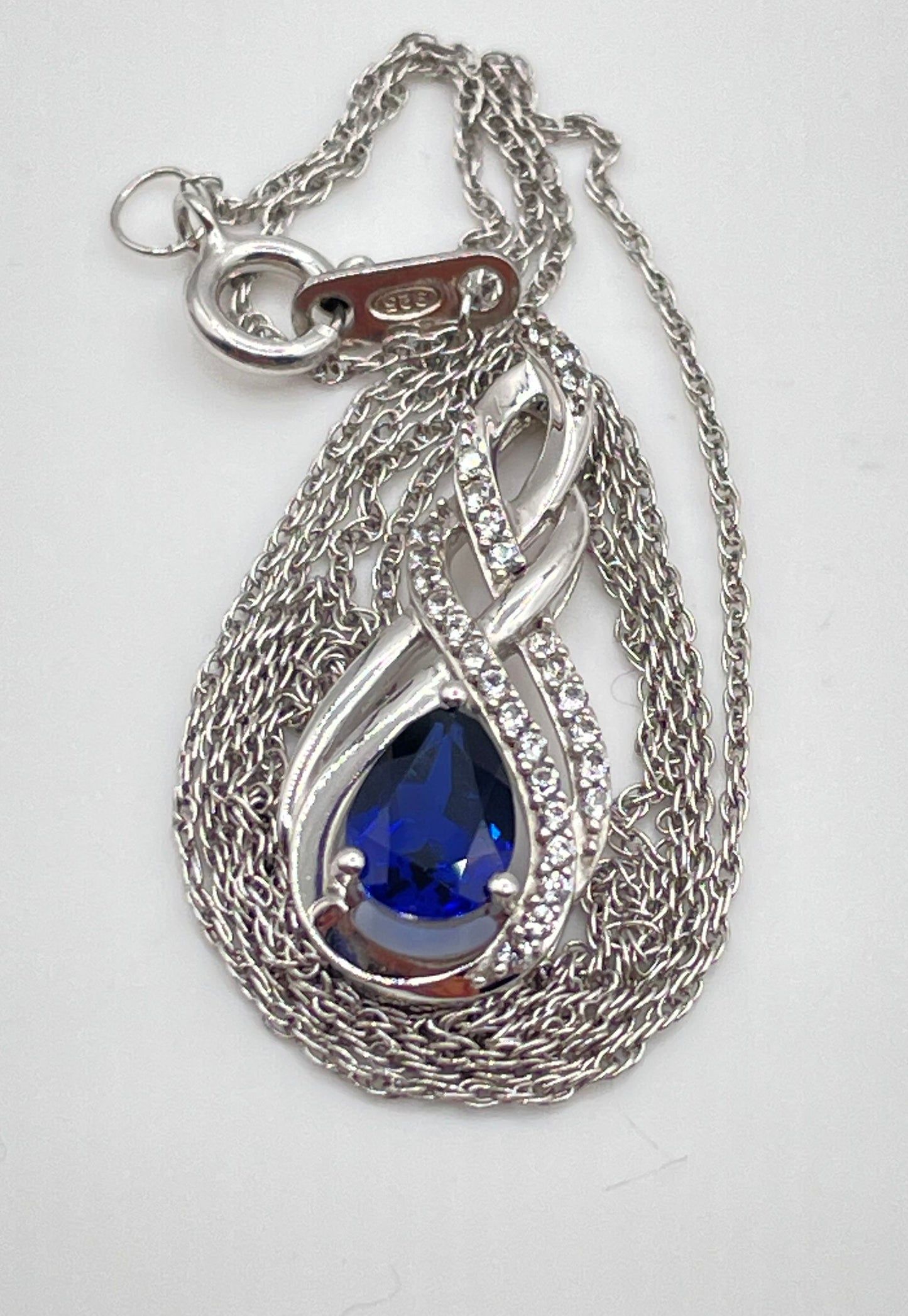 925 Sterling Silver Blue & White Sapphire Infinity Pendant Necklace 2.7g