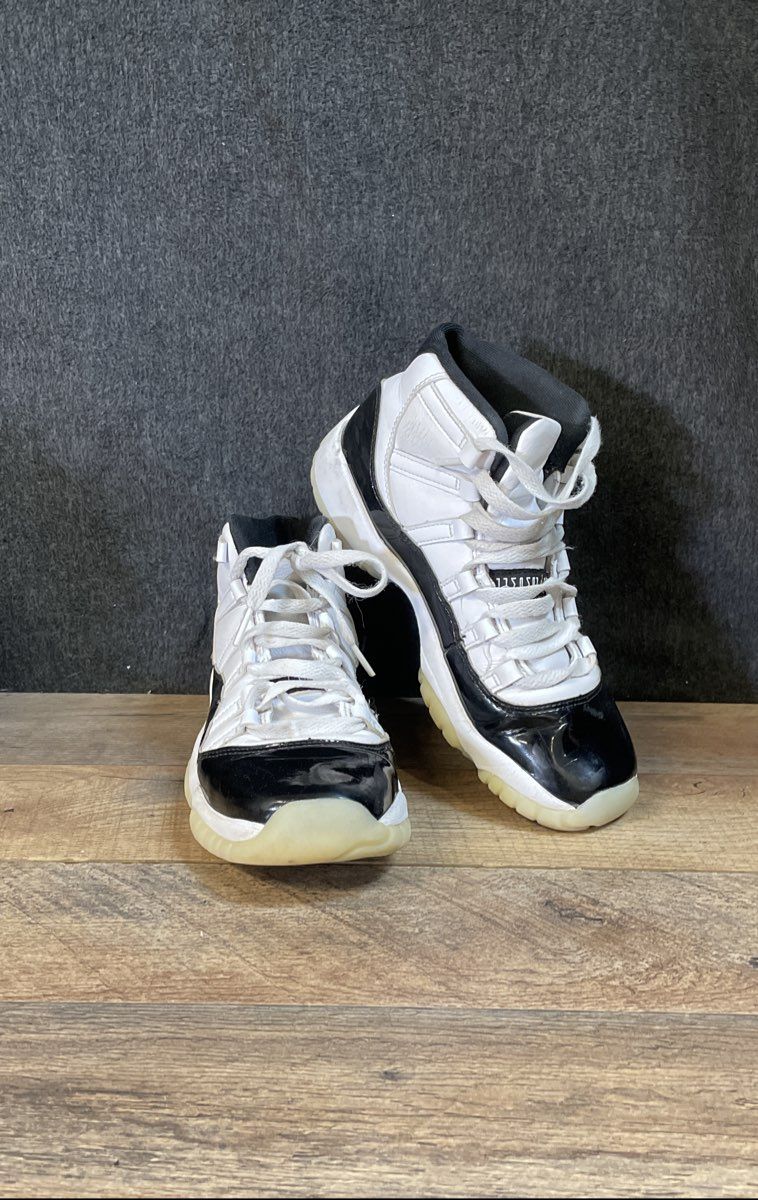 Air Jordan 11 Retro Gratitude DMP White Black Gold GS Size 5Y