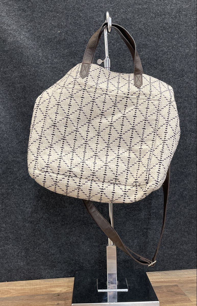 Thirty-One White Black Woven Geometric Crossbody Tote Bag Silver Hardware