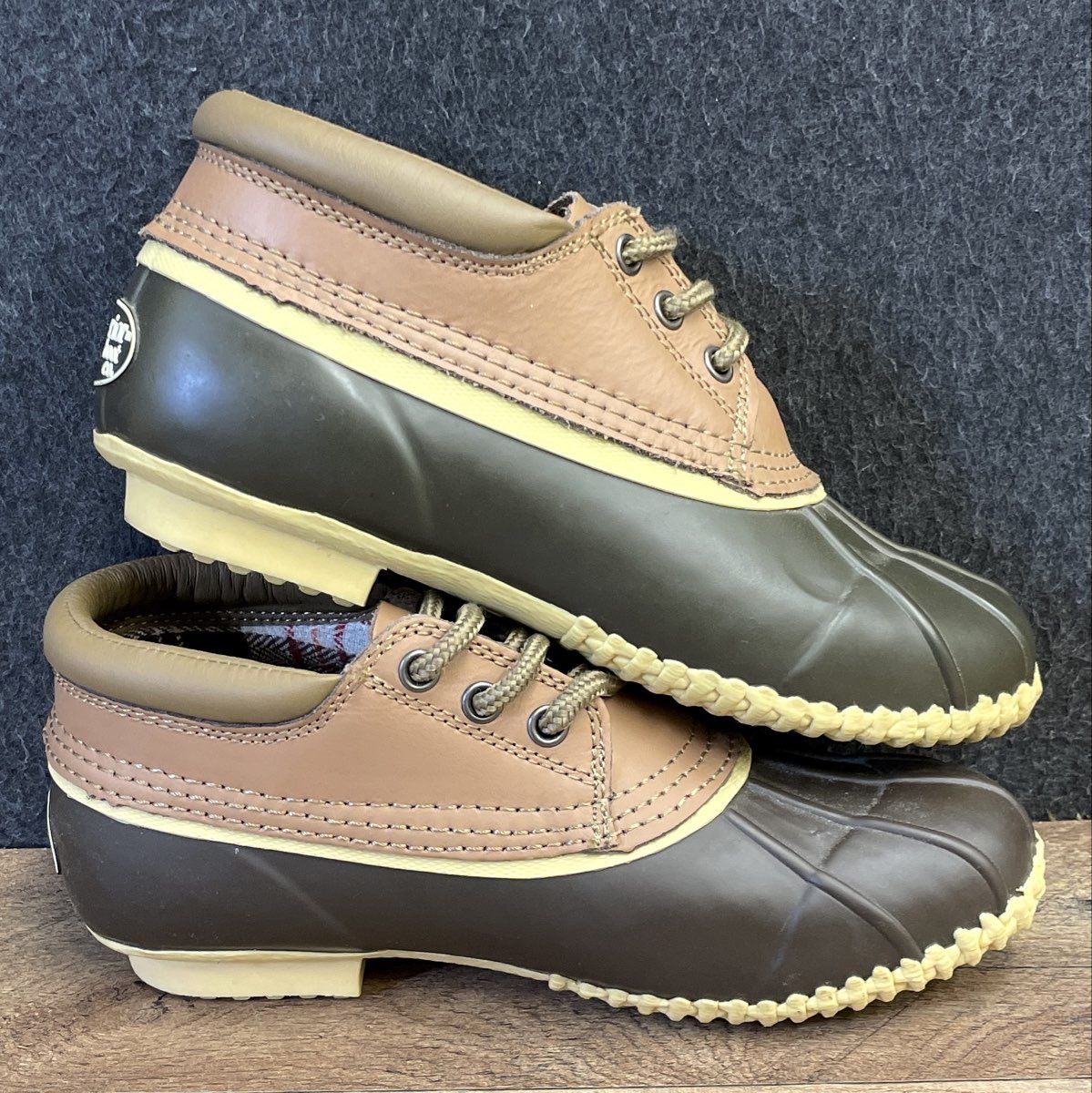 Superior Boot Co. Women's Brown Tan Lace Up Low Top Duck Boots Size 7